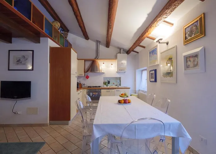 Casa Snomata 아파트